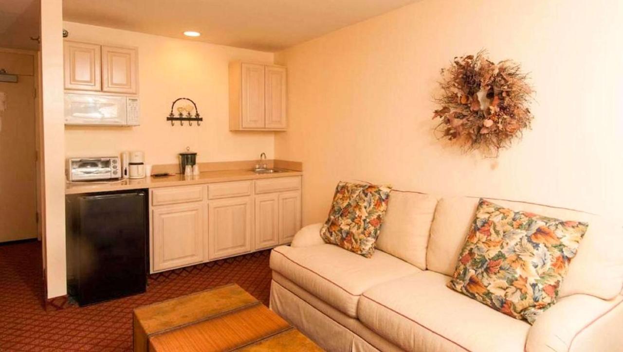 West Hartford Inn מראה חיצוני תמונה