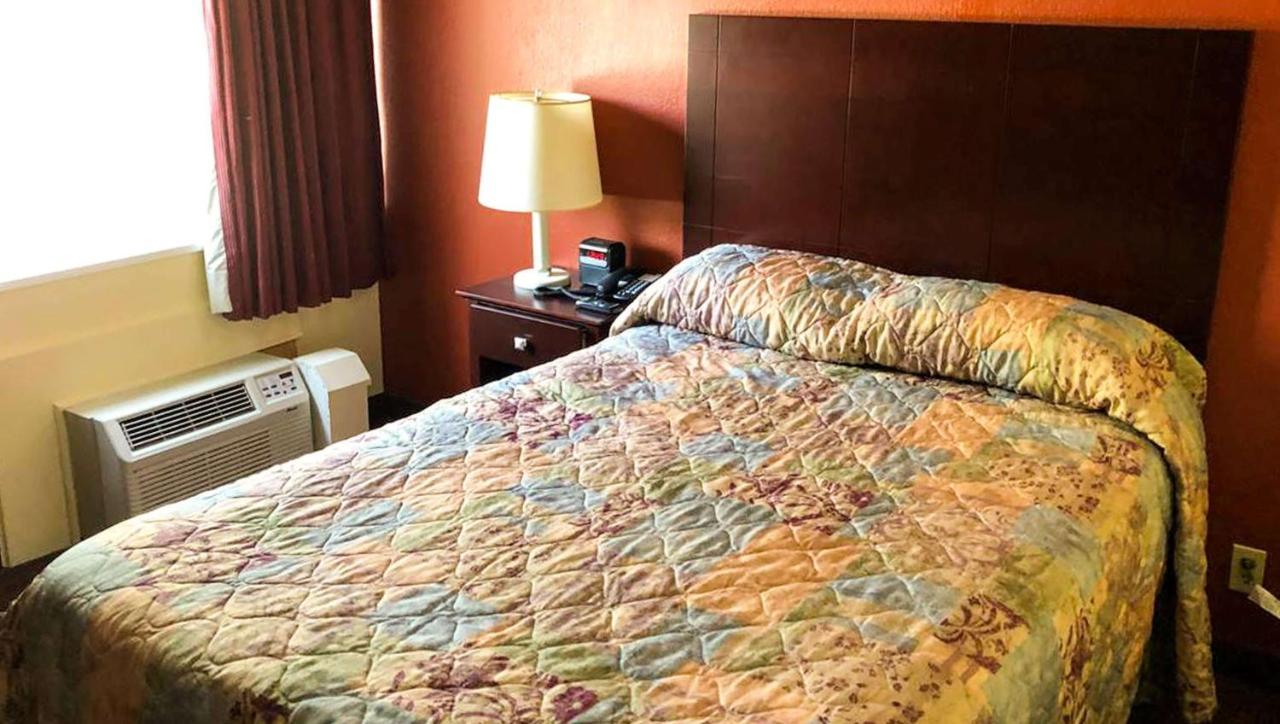 West Hartford Inn מראה חיצוני תמונה
