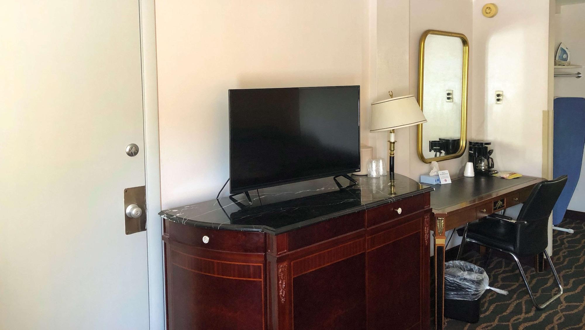 West Hartford Inn מראה חיצוני תמונה